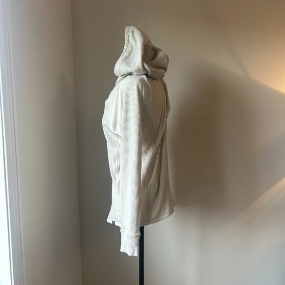 Under Armour Pullover - Picture 2 of 3